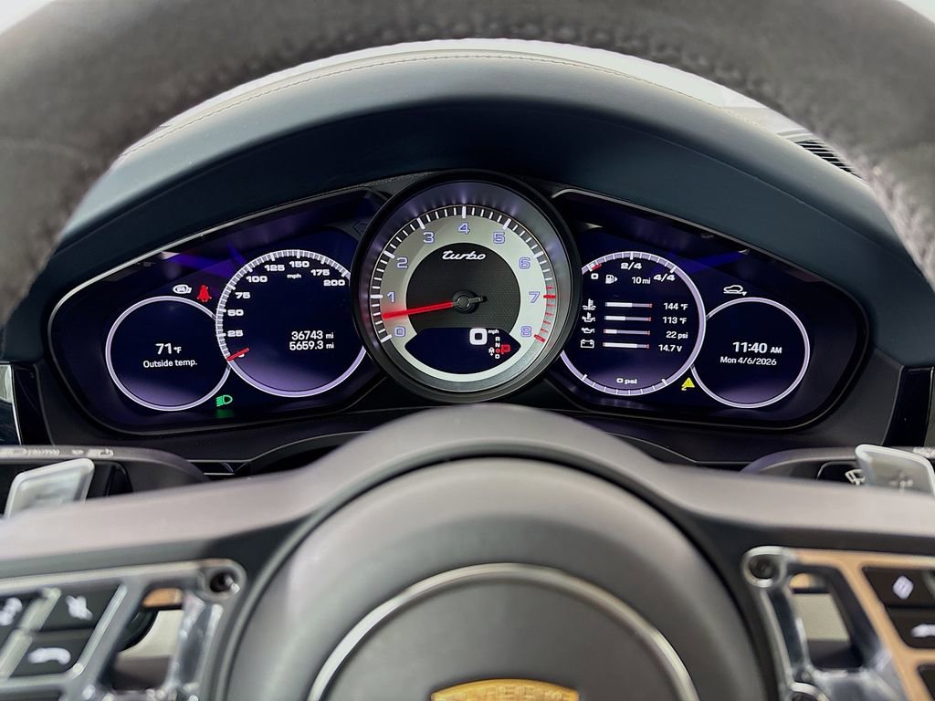 Certified 2022 Porsche Cayenne Turbo image 18