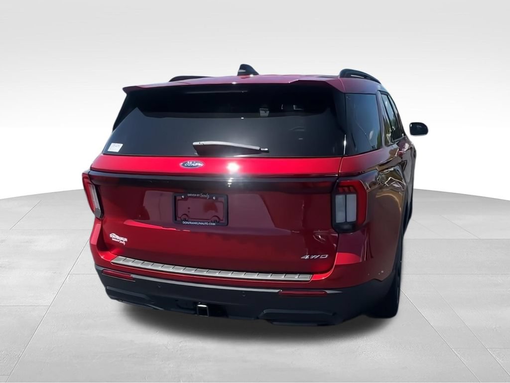 New 2026 Ford Explorer ST-Line w/ ST-Line Street Pack AWD/4WD image 3
