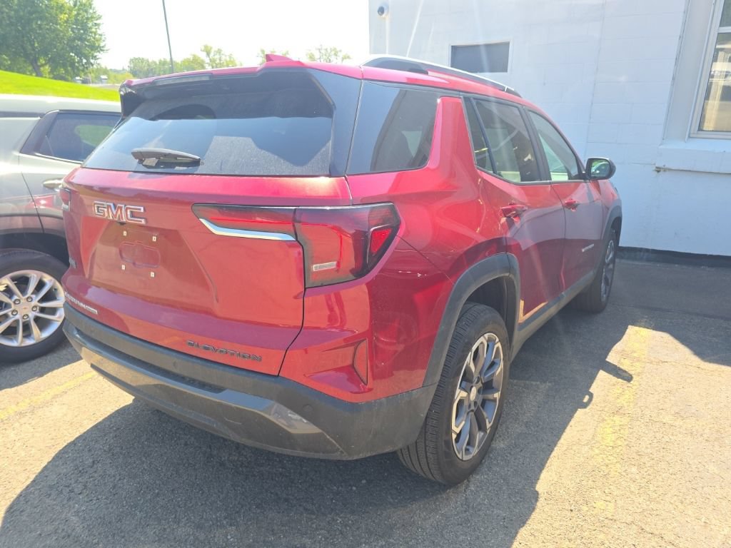 Used 2025 GMC Terrain Elevation w/ Elevation Premium Package AWD/4WD image 7