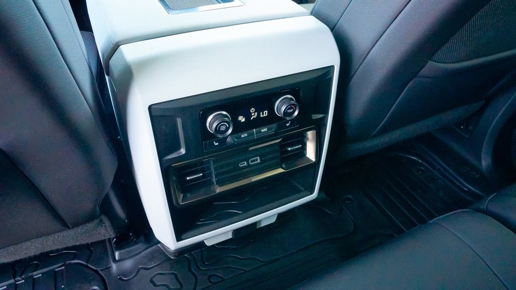 Used 2025 GMC Hummer EV 2X w/ LPO, Cargo Utility Package image 21