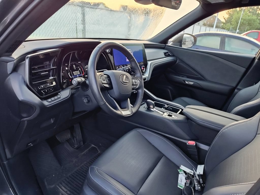 Used 2024 Lexus TX 350 AWD w/ Captains Chair Package image 9