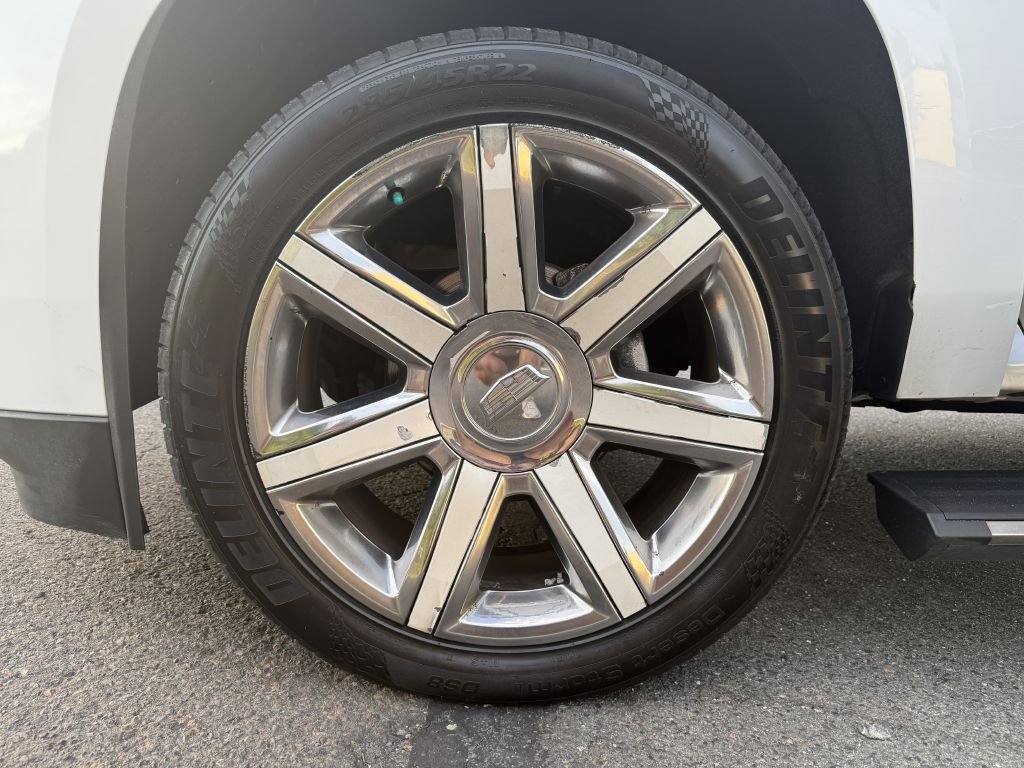 Used 2016 Cadillac Escalade ESV Platinum image 36