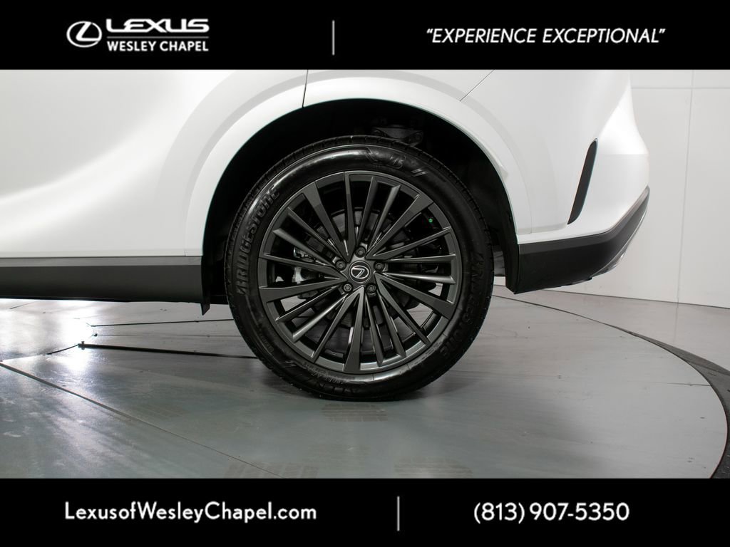 Used 2025 Lexus RX 350 Premium w/ Accessory Package (Z1) image 11