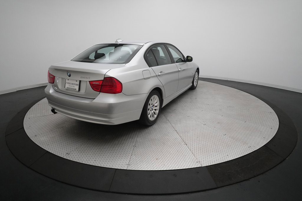 Used 2009 BMW 328i xDrive Sedan image 35