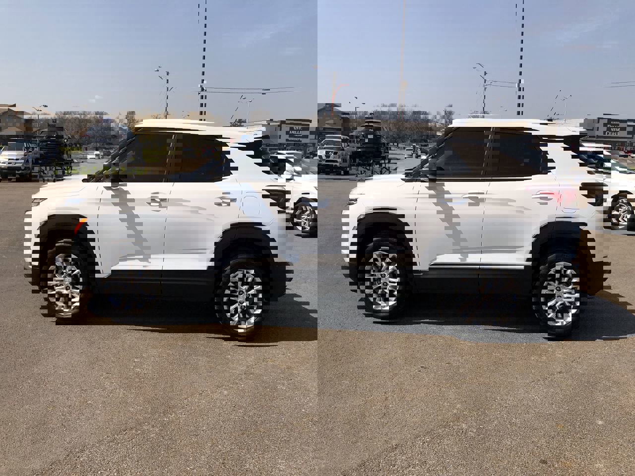 Used 2025 Chevrolet TrailBlazer LS image 11