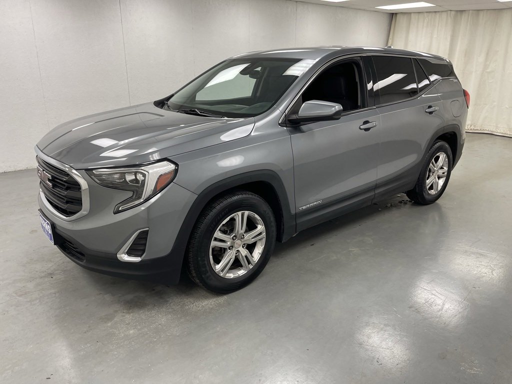 Used 2020 GMC Terrain SLE image 1