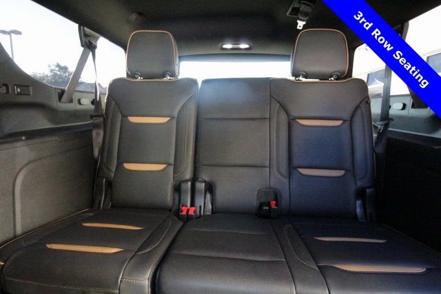 Used 2023 GMC Yukon XL AT4 w/ Technology Package image 7