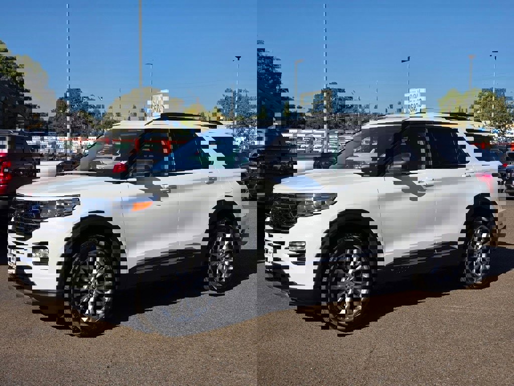 Used 2023 Ford Explorer XLT w/ Equipment Group 202A