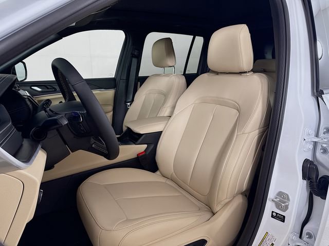 New 2025 Jeep Grand Cherokee Limited image 21