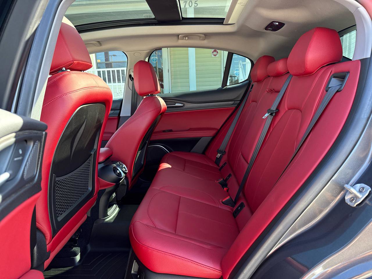 Used 2021 Alfa Romeo Stelvio Ti w/ Nero Edizione AWD/4WD image 24