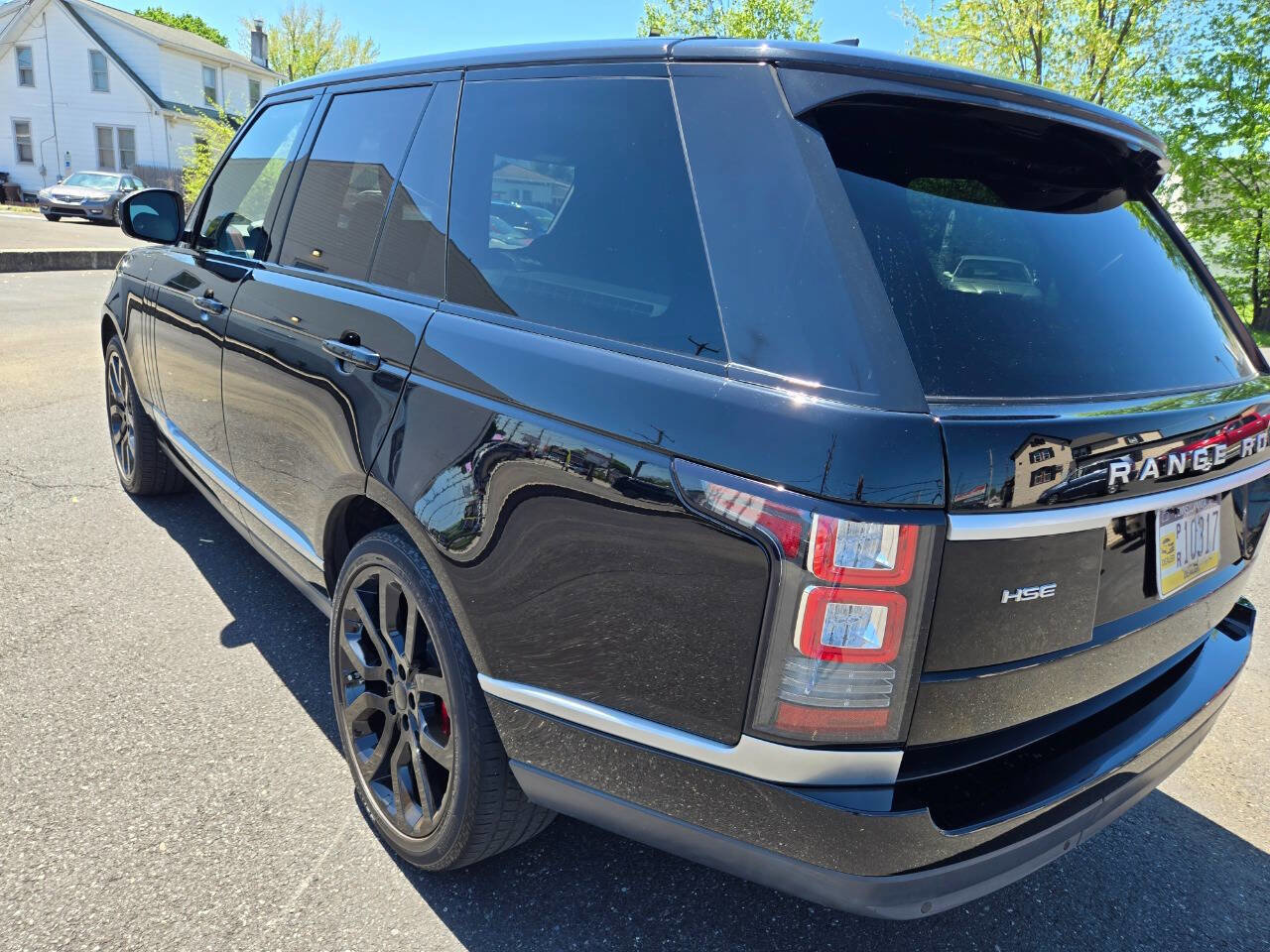 Used 2017 Land Rover Range Rover HSE image 8