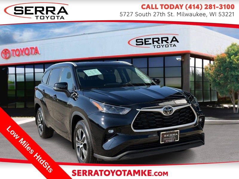 Used 2023 Toyota Highlander XLE AWD/4WD image 1