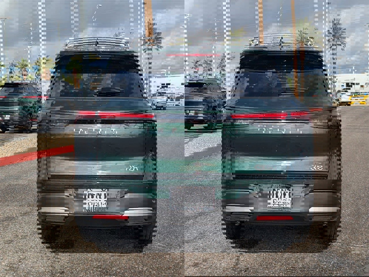 New 2026 INFINITI QX60 Luxe w/ Family Package image 4