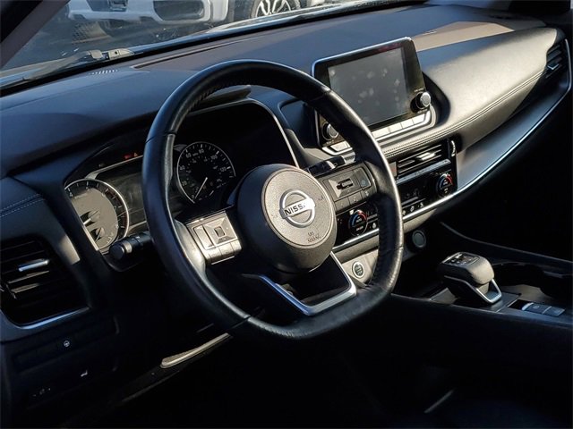 Used 2021 Nissan Rogue SV w/ Premium Package image 8