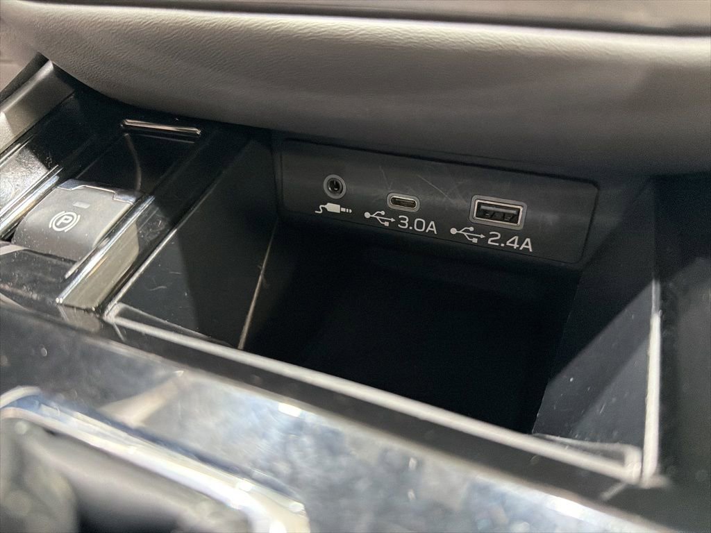 Used 2025 Subaru Outback Onyx Edition image 22