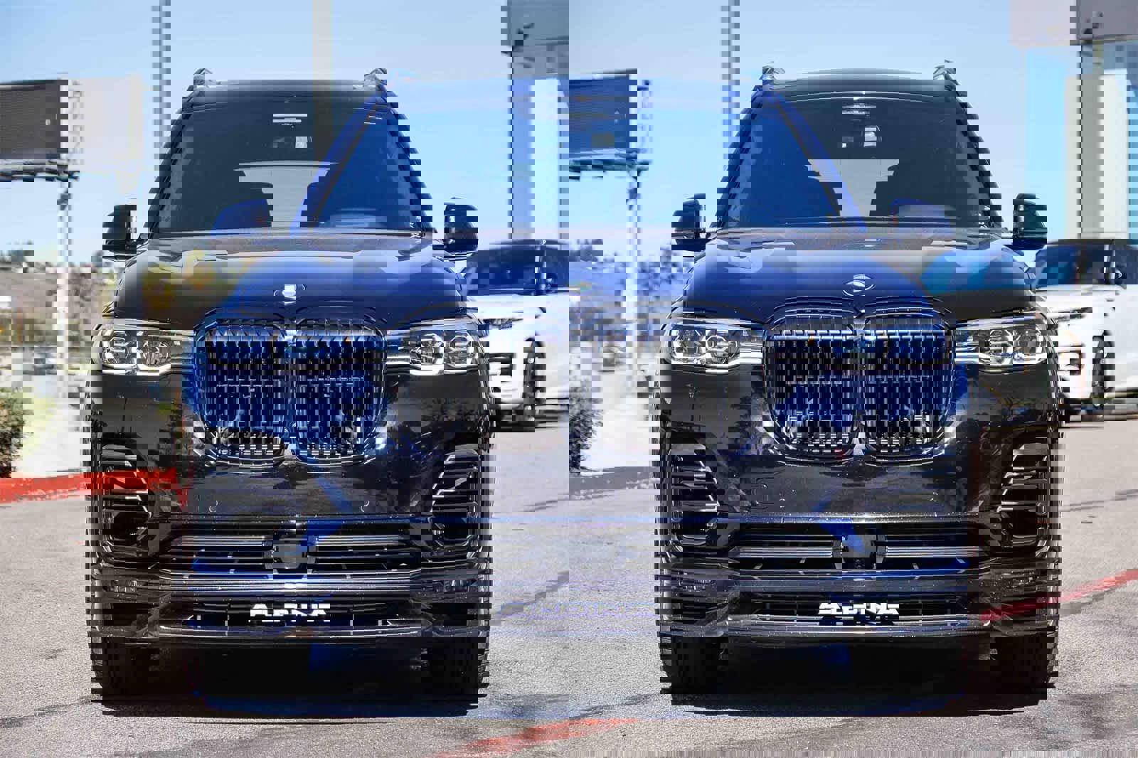 Used 2022 BMW ALPINA XB7 ALPINA XB7 image 2