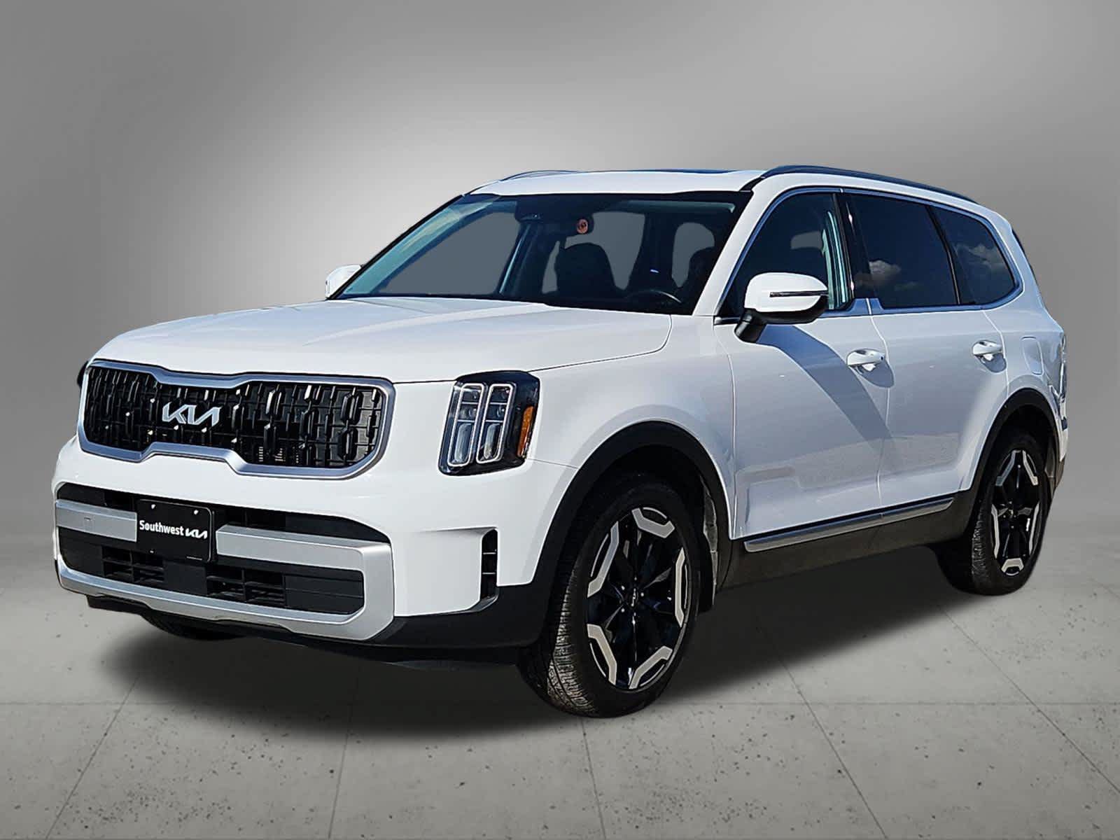 Certified 2025 Kia Telluride EX FWD image 10