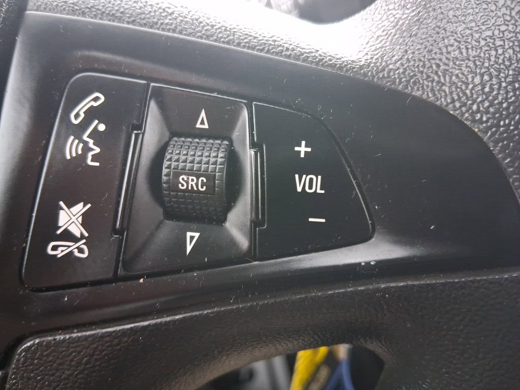 Used 2017 Chevrolet Equinox LS image 20