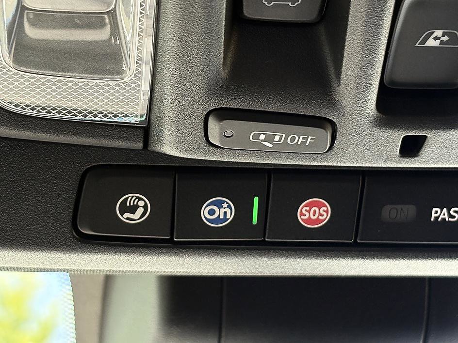 Used 2020 GMC Sierra 1500 AT4 w/ AT4 Premium Package AWD/4WD image 24