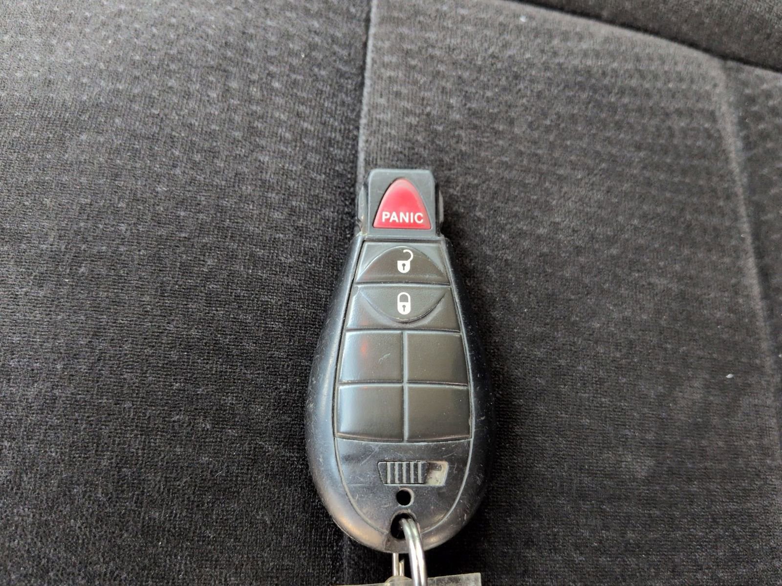 Used 2013 Dodge Grand Caravan SE image 38