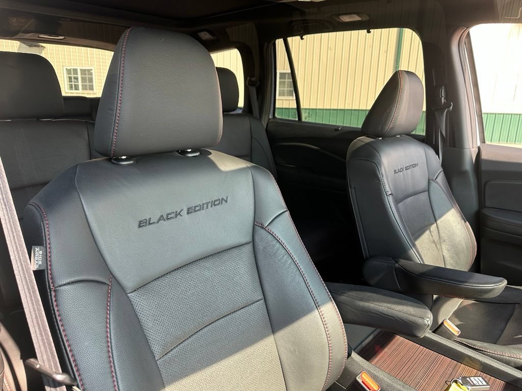 Used 2022 Honda Pilot Black Edition image 34