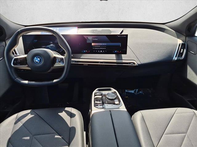 Used 2024 BMW iX xDrive50 w/ Convenience Package AWD/4WD image 19