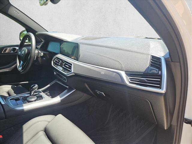 Used 2022 BMW X5 sDrive40i w/ Premium Package RWD image 18
