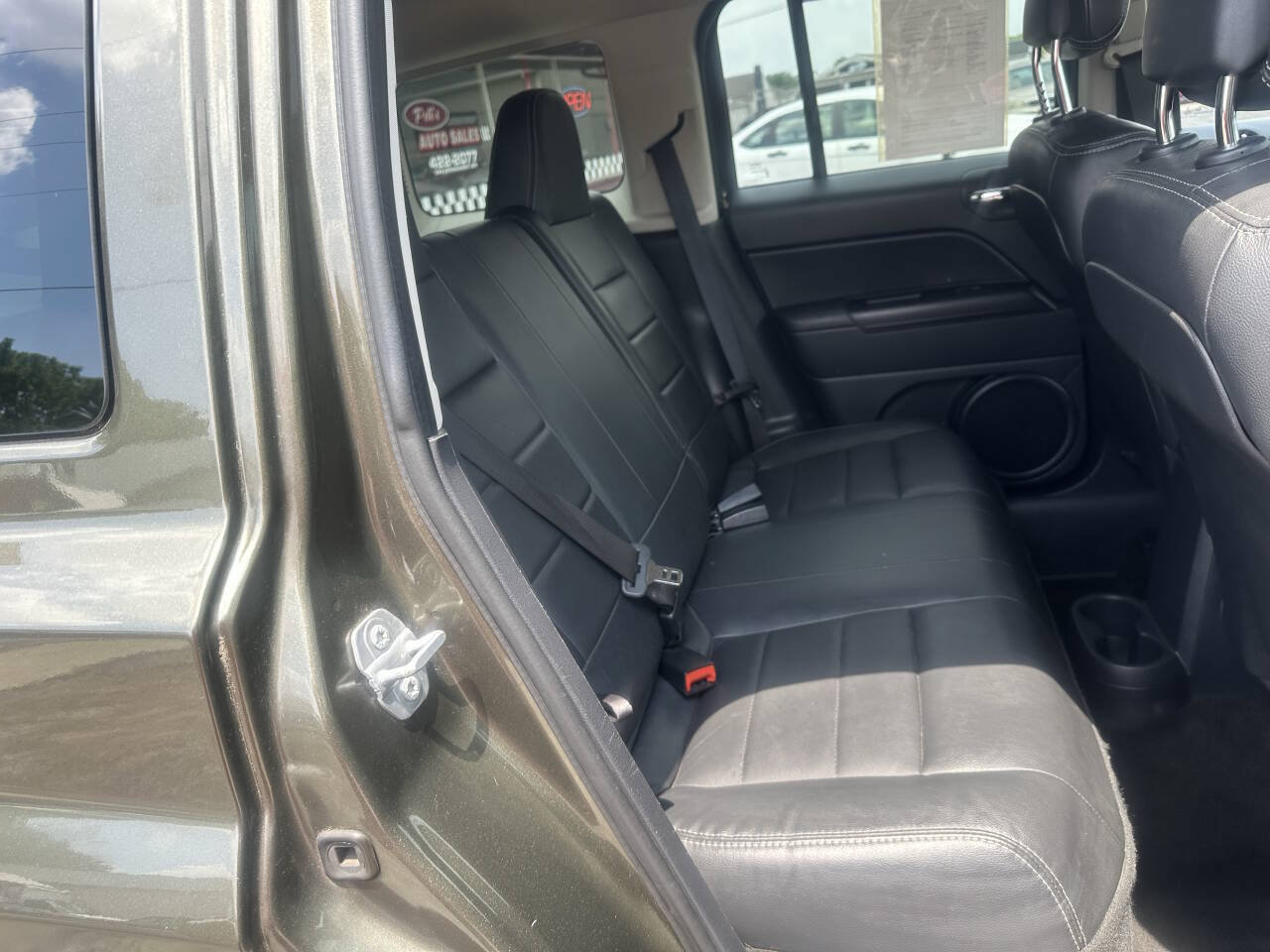 Used 2015 Jeep Patriot High Altitude FWD image 21