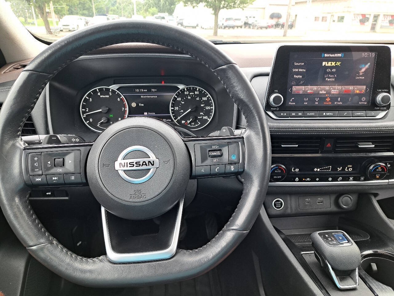 Used 2021 Nissan Rogue SV w/ Premium Package AWD/4WD image 4