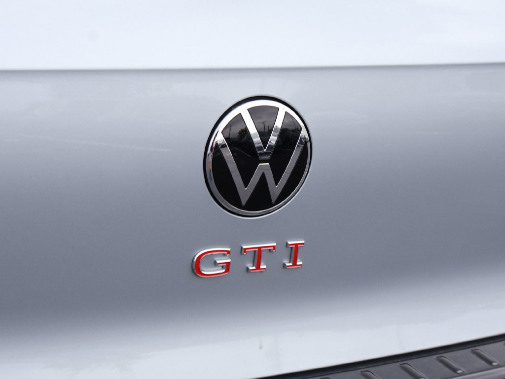 New 2026 Volkswagen GTI SE FWD image 35