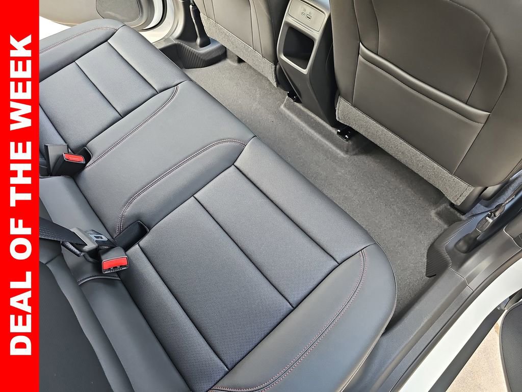 New 2025 Chevrolet Trax RS w/ Sunroof Package image 11