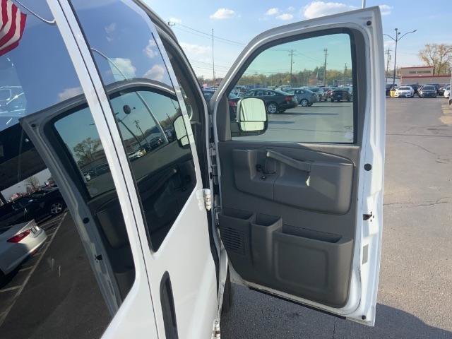 Used 2018 Chevrolet Express 3500 LT w/ LT Preferred Equipment Group RWD image 22