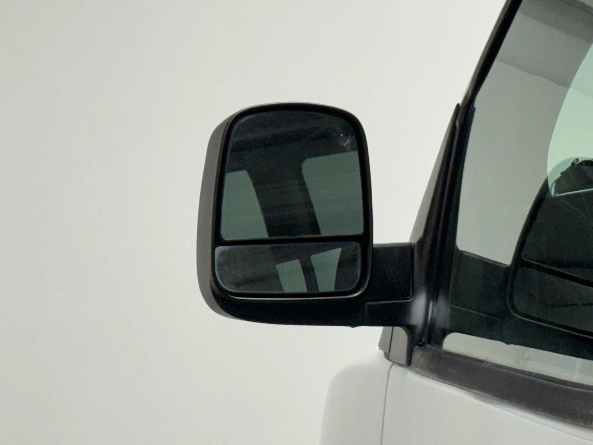 Used 2013 Chevrolet Express 3500 LS image 36