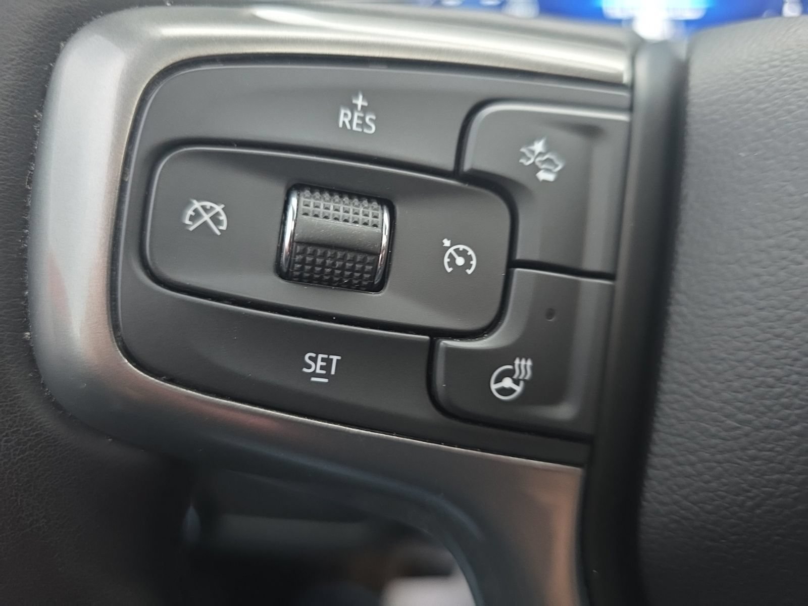 Used 2024 Chevrolet Tahoe Z71 w/ Luxury Package AWD/4WD image 36