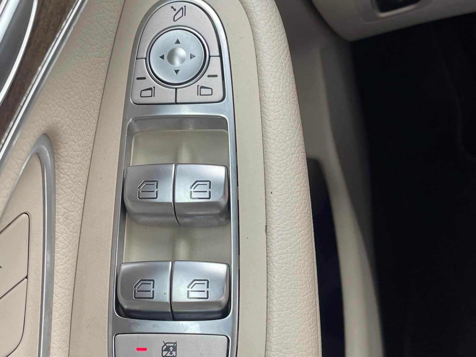 Used 2021 Mercedes-Benz GLC 300 image 27