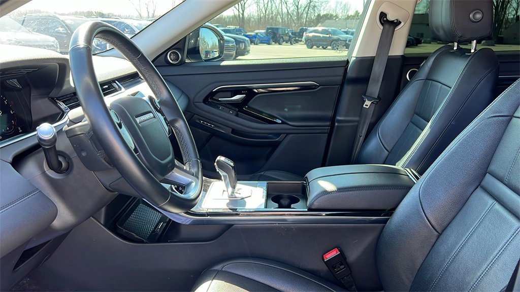 Used 2020 Land Rover Range Rover Evoque SE image 8