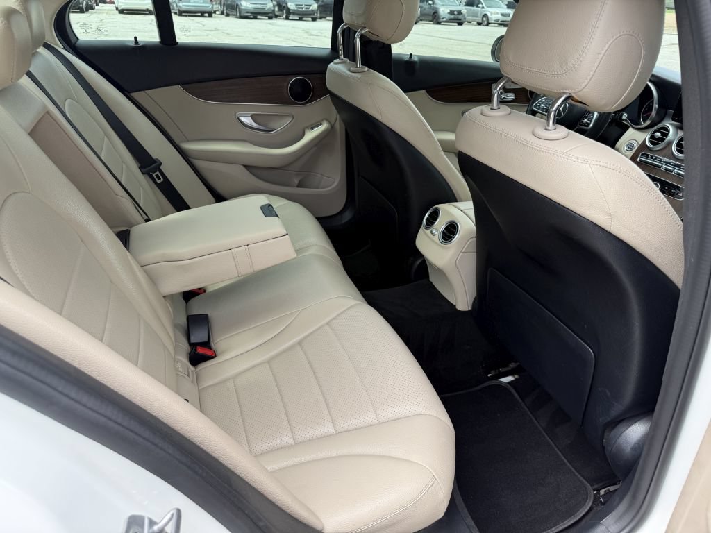 Used 2019 Mercedes-Benz C 300 Sedan w/ Premium Package image 24