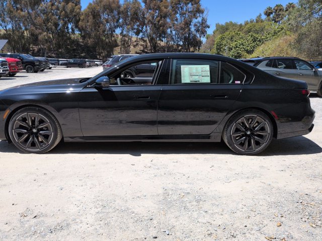New 2026 BMW 760i xDrive w/ Luxury Rear Seating Package AWD/4WD image 5