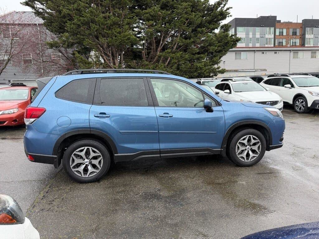 Certified 2024 Subaru Forester Premium image 9