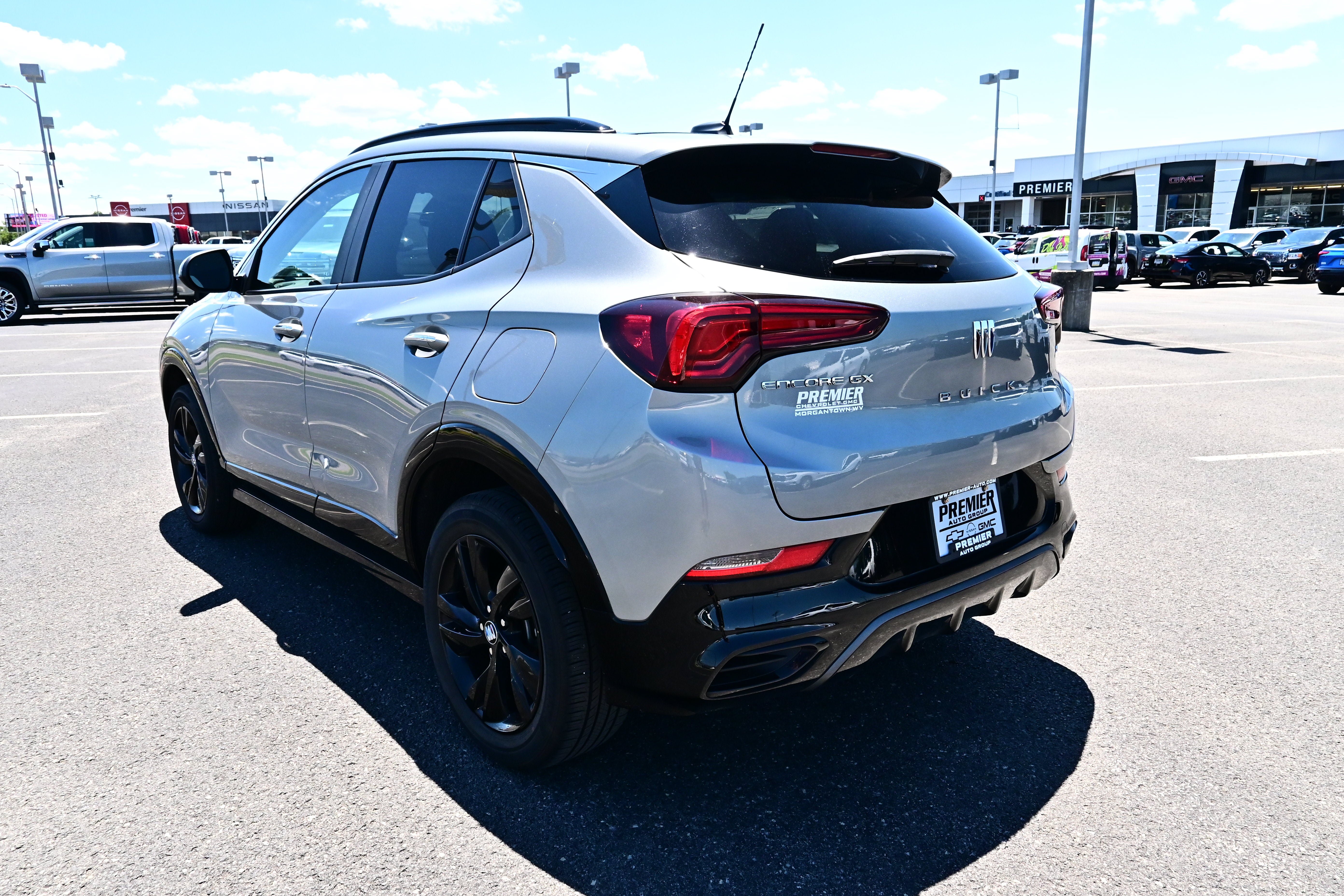 Used 2024 Buick Encore GX Sport Touring w/ Comfort Package AWD/4WD image 8