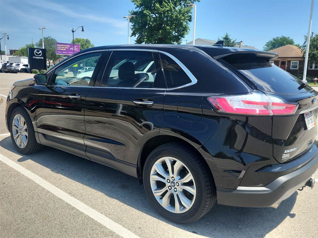 Used 2019 Ford Edge Titanium w/ Equipment Group 301A AWD/4WD image 7