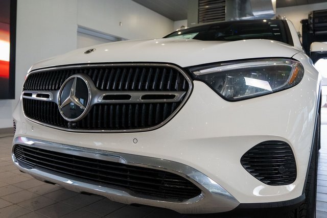 New 2026 Mercedes-Benz GLC 300 GLC 300 image 9