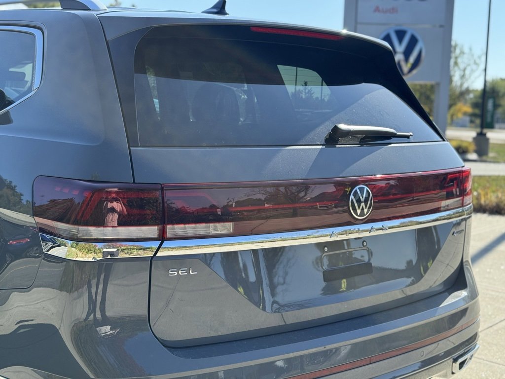 New 2026 Volkswagen Atlas SEL Premium R-Line image 14