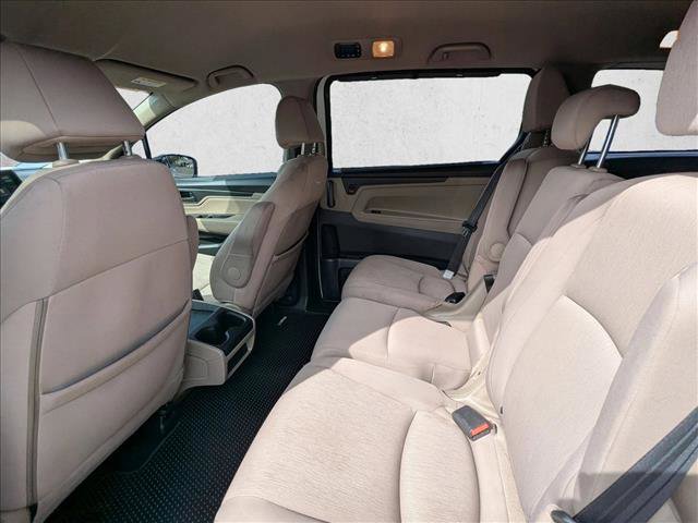 Used 2018 Honda Odyssey EX image 17