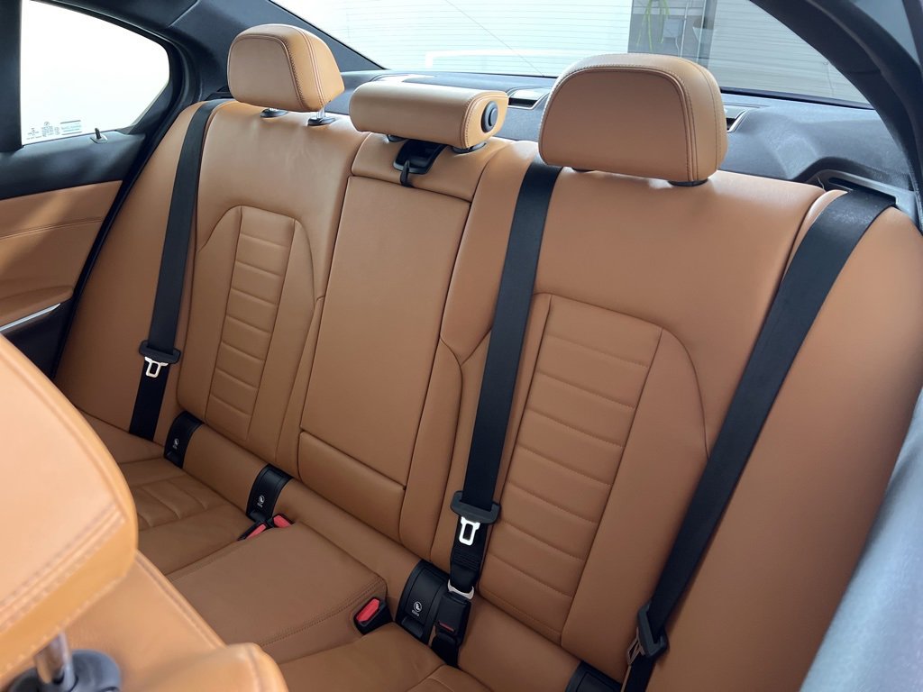 Used 2020 BMW 330i xDrive Sedan w/ Premium Package image 4