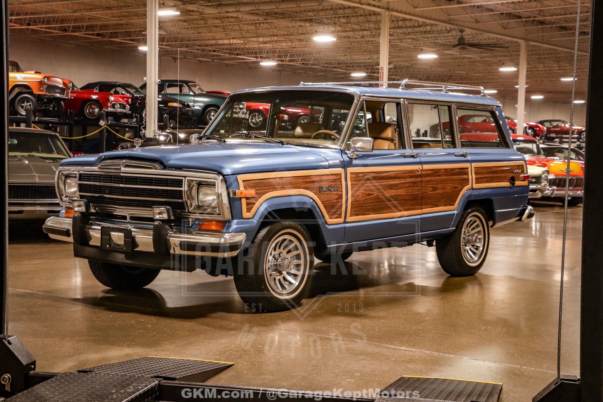 Used 1987 Jeep Grand Wagoneer AWD/4WD image 3