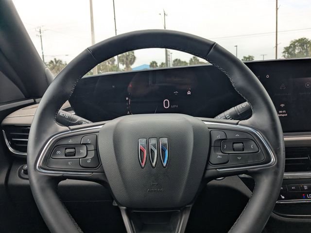 Used 2025 Buick Envista Avenir FWD image 24