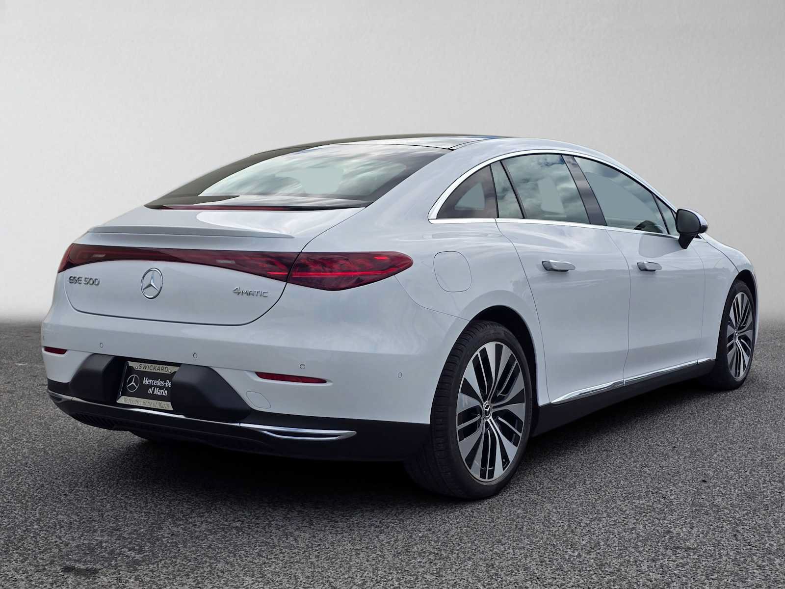 Used 2023 Mercedes-Benz EQE 500 4MATIC Sedan image 3
