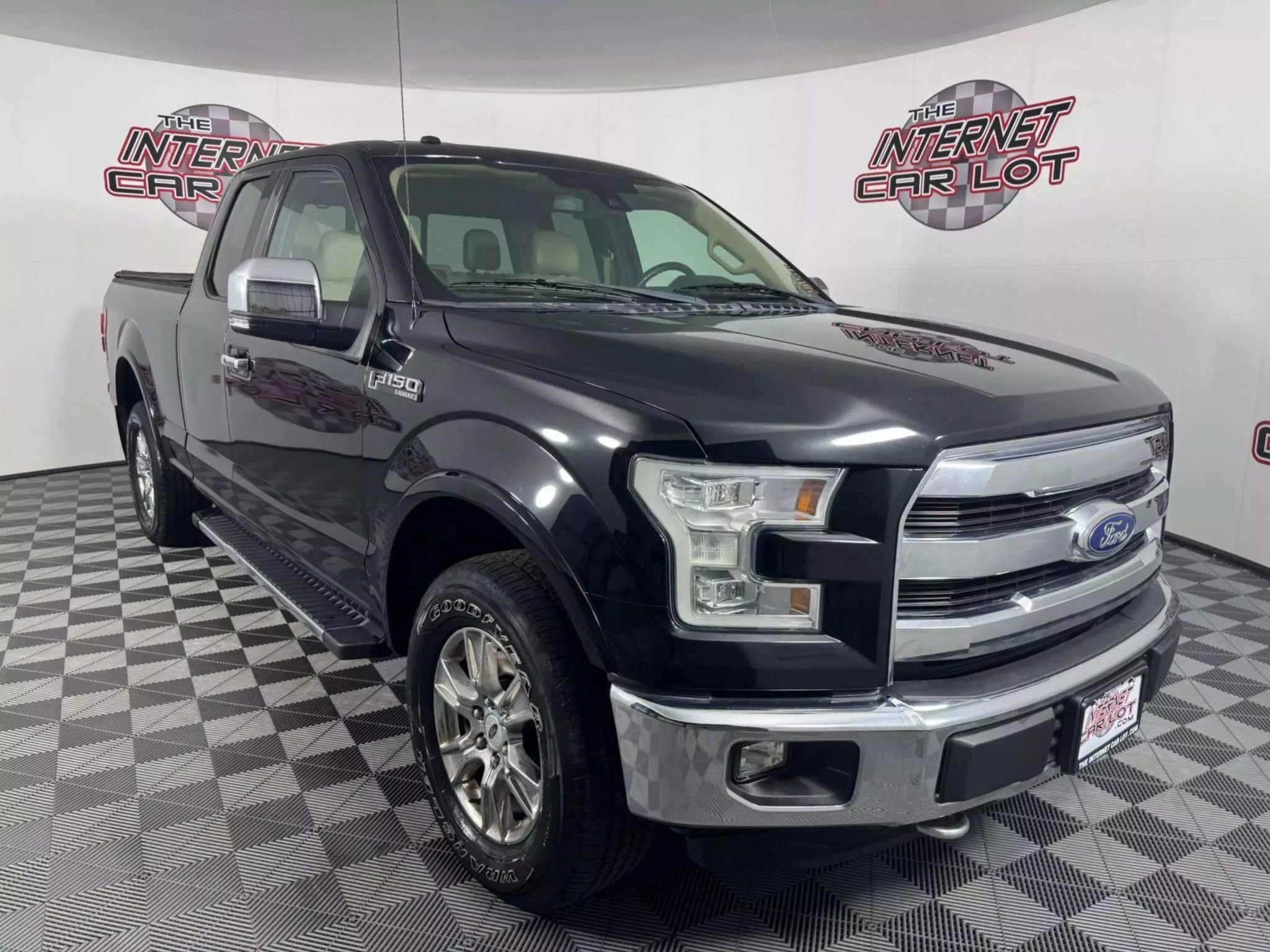 Used 2016 Ford F150 Lariat w/ Equipment Group 502A Luxury AWD/4WD image 9