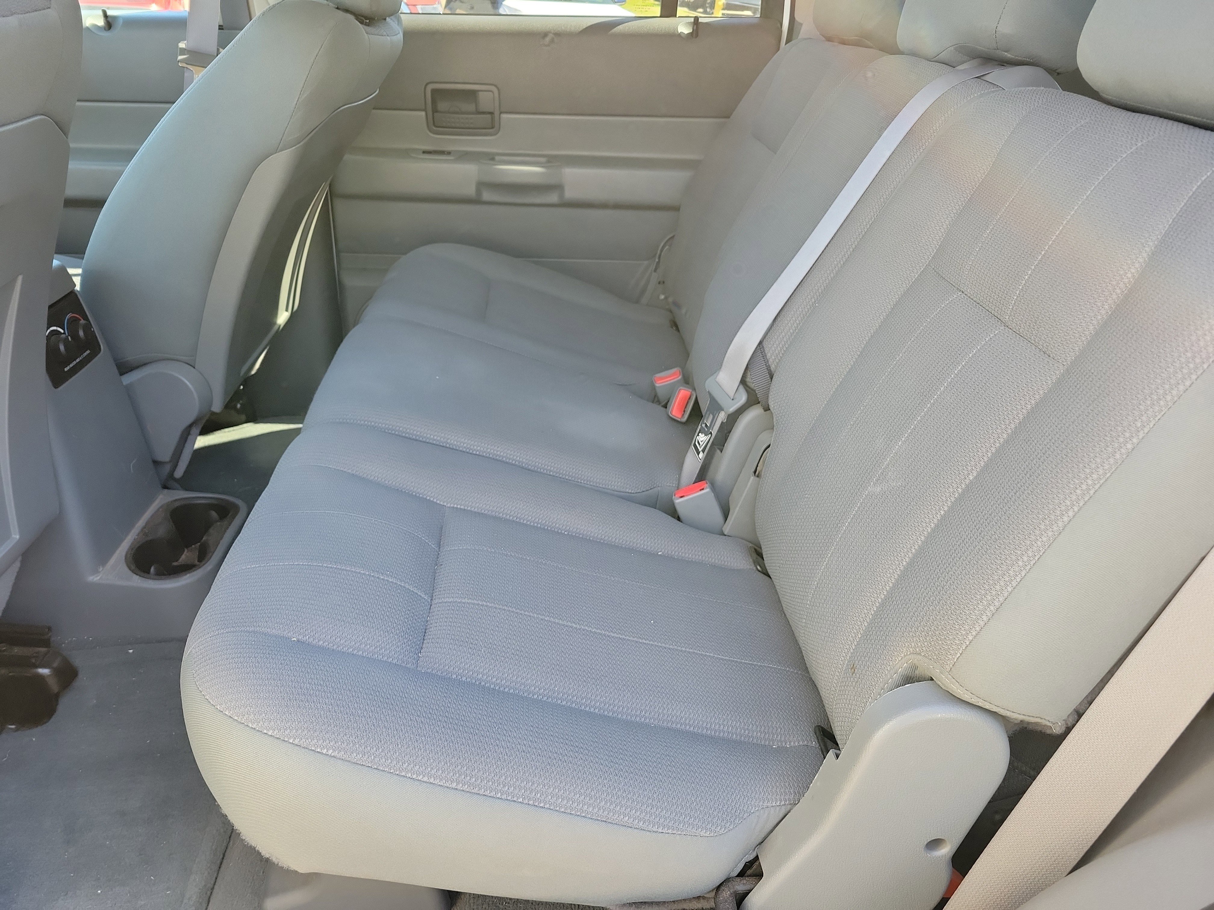 Used 2006 Dodge Durango SXT image 6